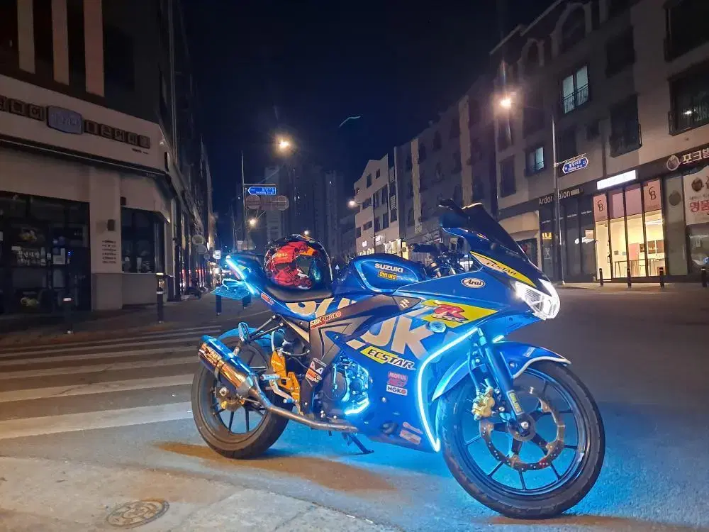 스즈키 gsxr 125 23년식 풀튜닝